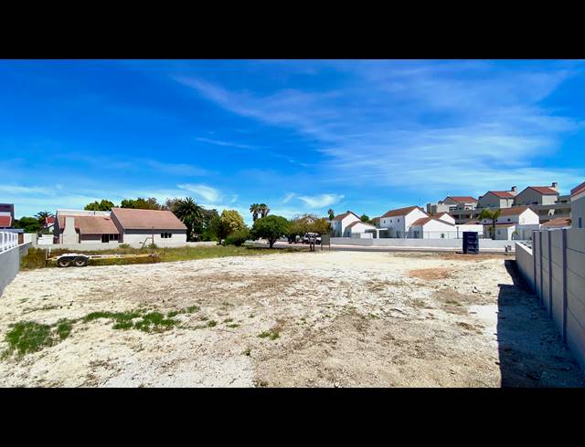 3 BEDROOM HOUSE FOR SALE IN PORT OWEN